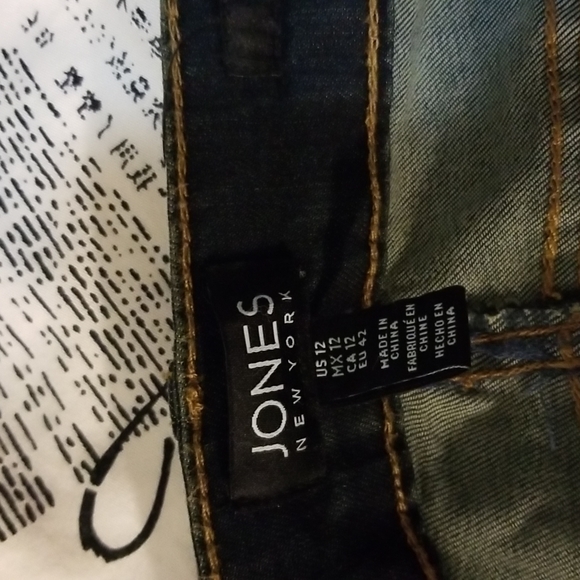 W#12 - Blue jeans - Picture 4 of 5